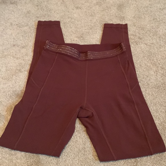 Lululemon Womens Principal Dancer Golden Lining Tight Size 6 Maroon EUC - Picture 2 of 4